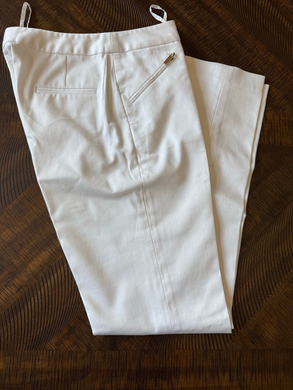 Tahari Arthur S Levine White 2 dress pants zipper closure pockets cotton blend